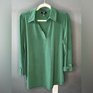 Jones New York Green Signature Top